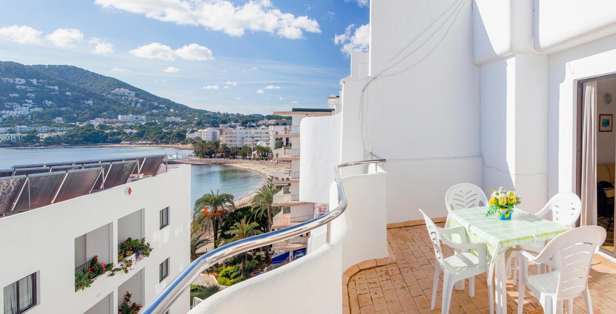 Apartamentos Bon Lloc Santa Eularia des Riu Kamer foto