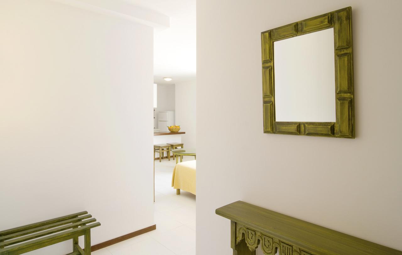 Apartamentos Bon Lloc Santa Eularia des Riu Buitenkant foto